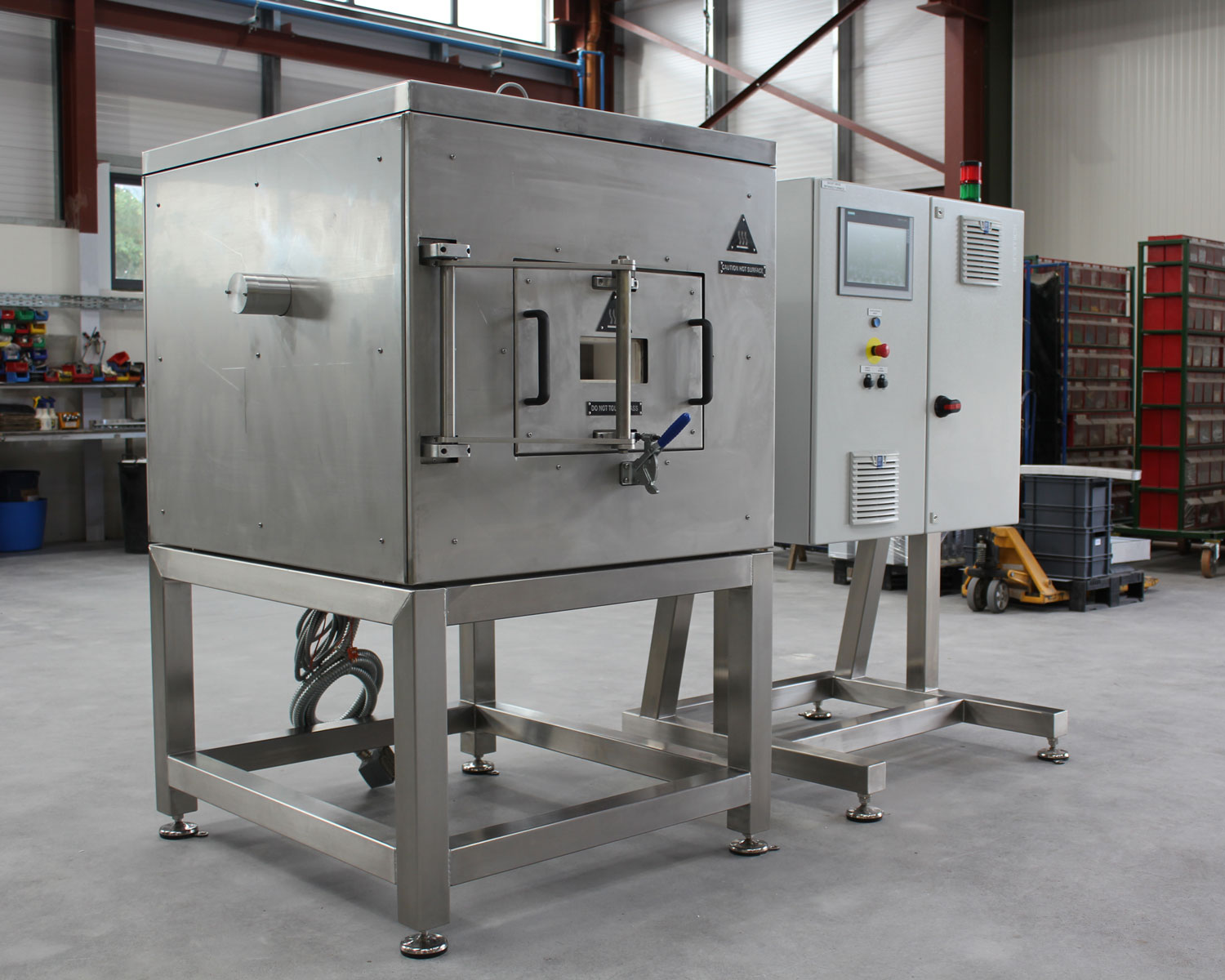 R&D oven for spaceflight manufacturer - heating solutions